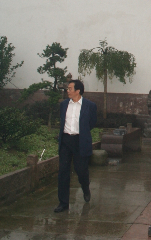 与世为缘的第一张照片--信阳相亲服务中心