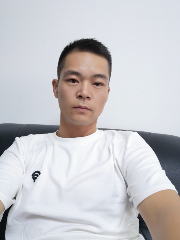 东东的第一张照片--信阳相亲服务中心