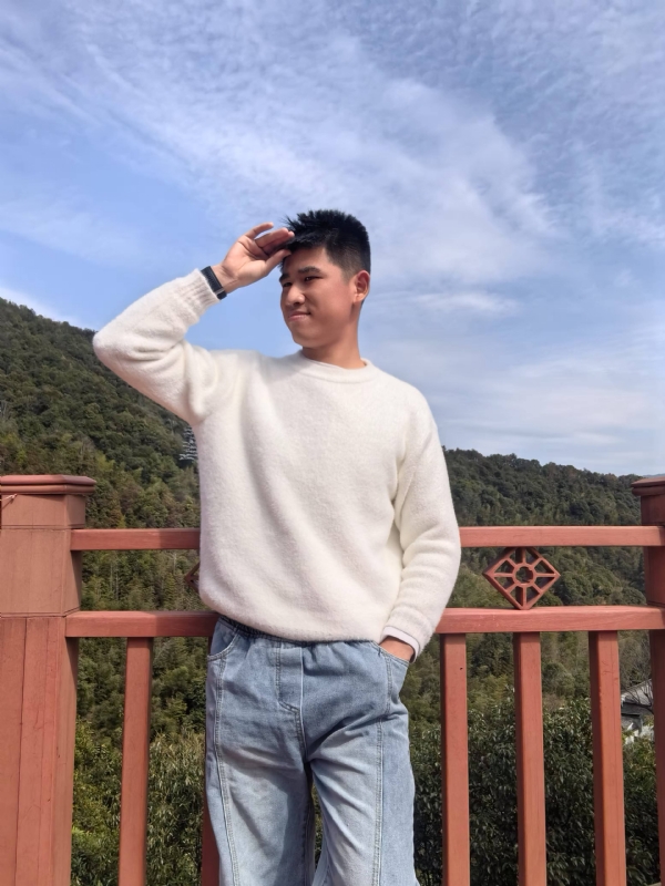 颜SEME的第一张照片--信阳相亲服务中心
