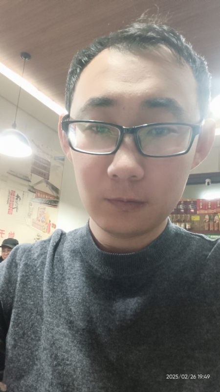 黑黑一笑的第一张照片--信阳相亲服务中心