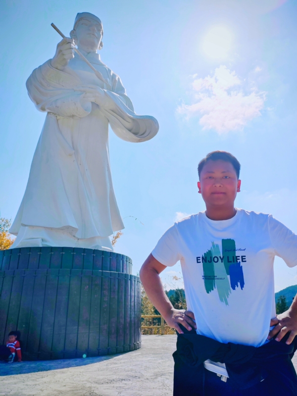 伏王虎的第一张照片--信阳相亲服务中心