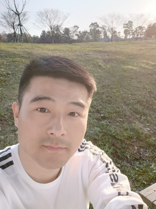 一凡的第一张照片--信阳相亲服务中心
