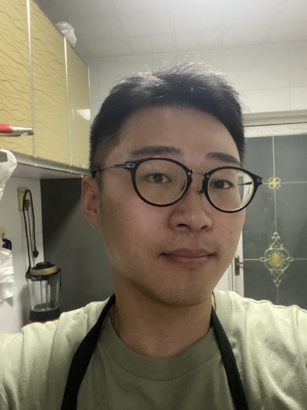 何方妖孽的第一张照片--信阳相亲服务中心