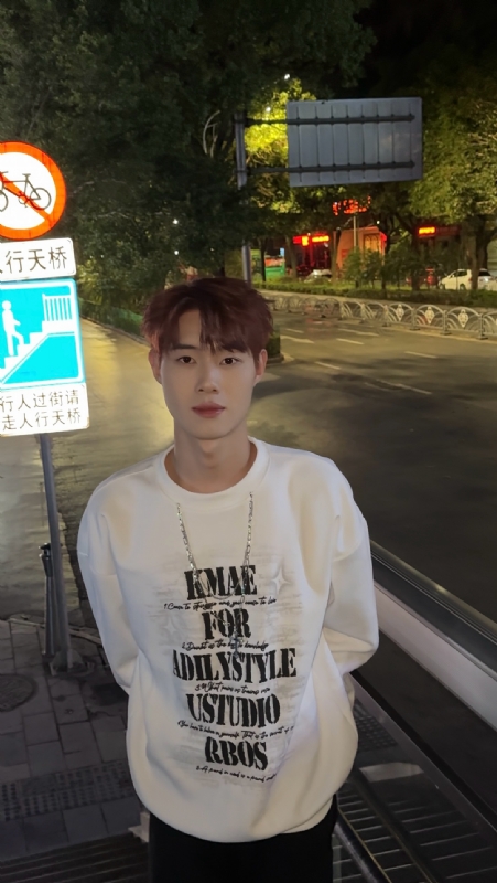 与宇的第一张照片--信阳相亲服务中心