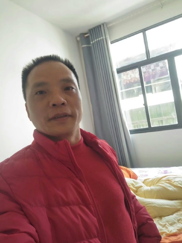 真诚征婚的第一张照片--信阳相亲服务中心