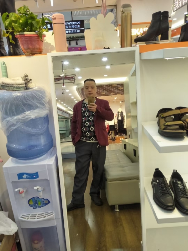 真诚征婚的第四张照片--信阳相亲服务中心