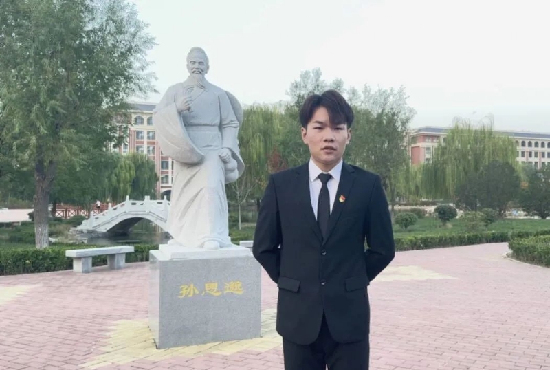 尚明月的第一张照片--信阳相亲服务中心
