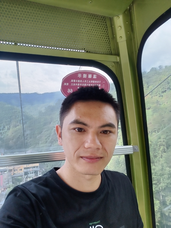 小鱼的第一张照片--信阳相亲服务中心