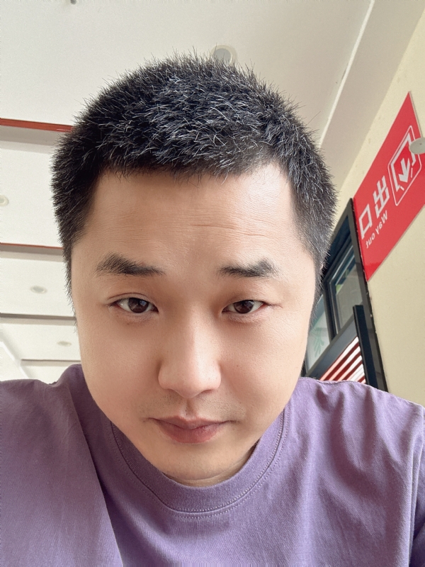 五是五的第一张照片--信阳相亲服务中心