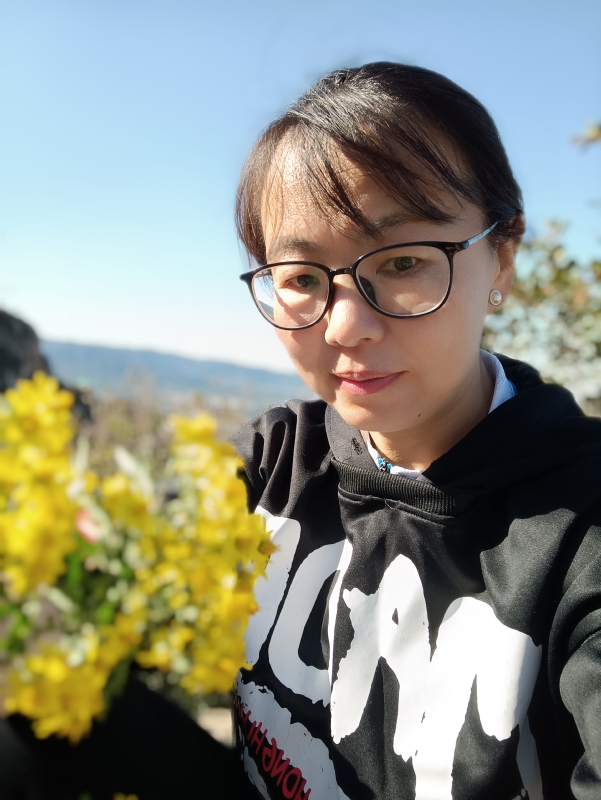 丽丽的第一张照片--信阳相亲服务中心