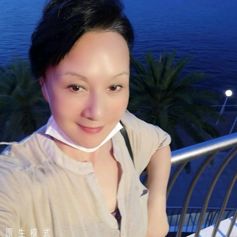 hong的第一张照片--信阳相亲服务中心