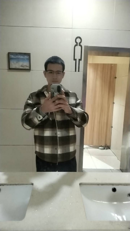 随缘的第一张照片--信阳相亲服务中心