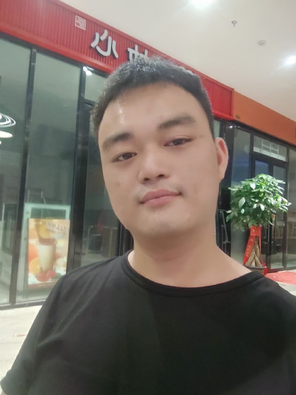 寻找另一半的第一张照片--信阳相亲服务中心