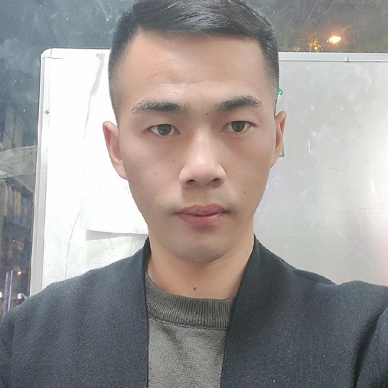 林公子的第一张照片--信阳相亲服务中心