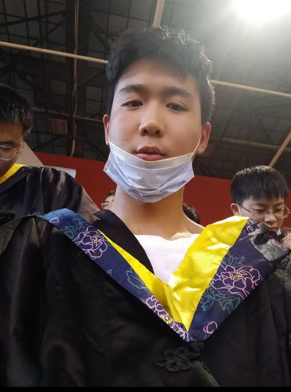 落落大方的第一张照片--信阳相亲服务中心