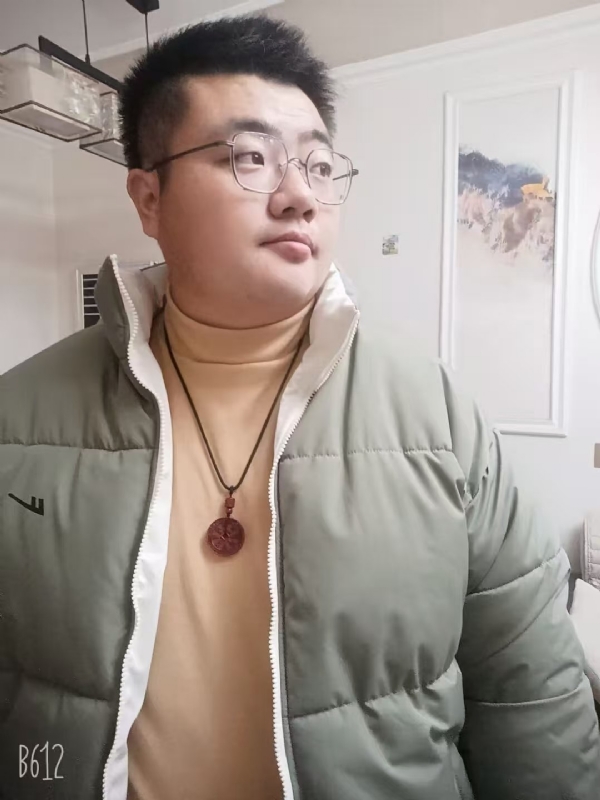 浦宁先生的第一张照片--信阳相亲服务中心