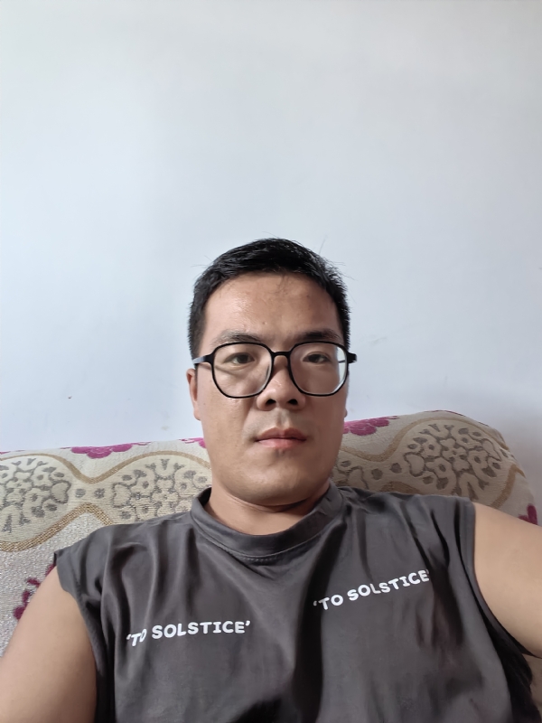 卫TF的第三张照片--信阳相亲服务中心