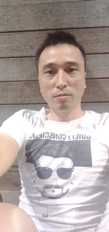 笑看一切的第一张照片--信阳相亲服务中心