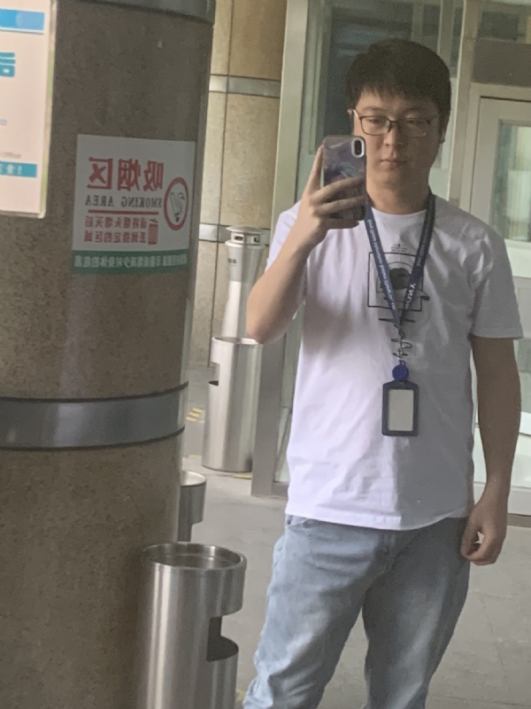 潜伏的第一张照片--信阳相亲服务中心