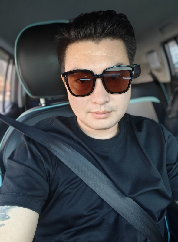 凡哥的第一张照片--信阳相亲服务中心