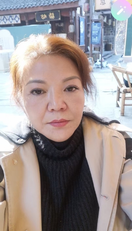 宛霞的第二张照片--信阳相亲服务中心