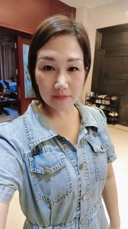 未来可期的第一张照片--信阳相亲服务中心