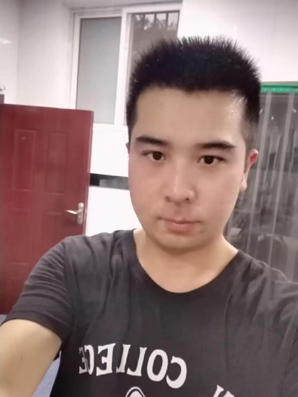 89WANG的第一张照片--信阳相亲服务中心