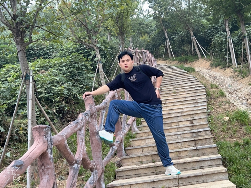 择一人白头偕老的第一张照片--信阳相亲服务中心