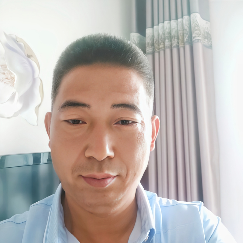雨中漫步的第一张照片--信阳相亲服务中心