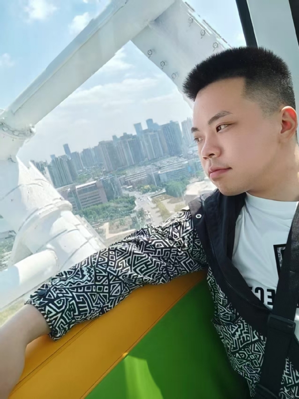 唐山相亲的第三张照片--信阳相亲服务中心