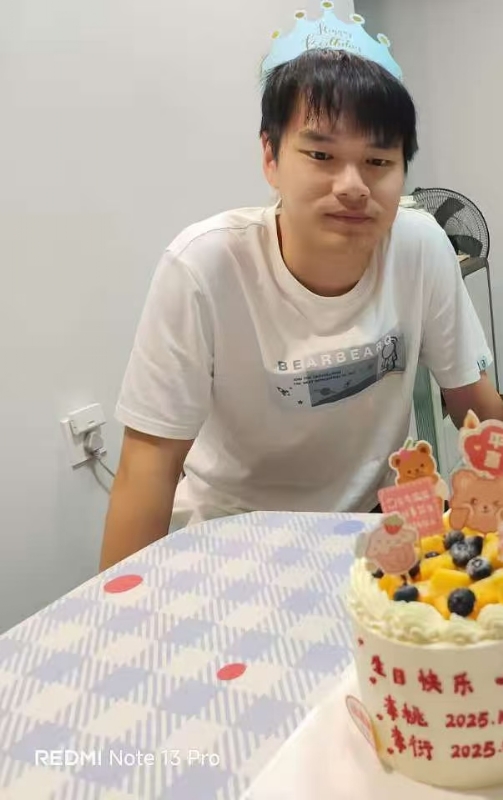 yan的第一张照片--信阳相亲服务中心