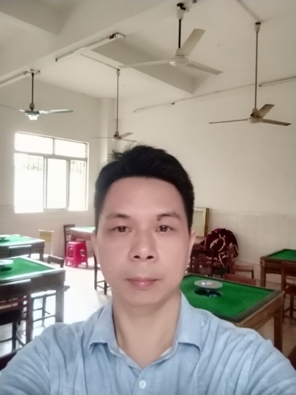 笑对人生的第一张照片--信阳相亲服务中心