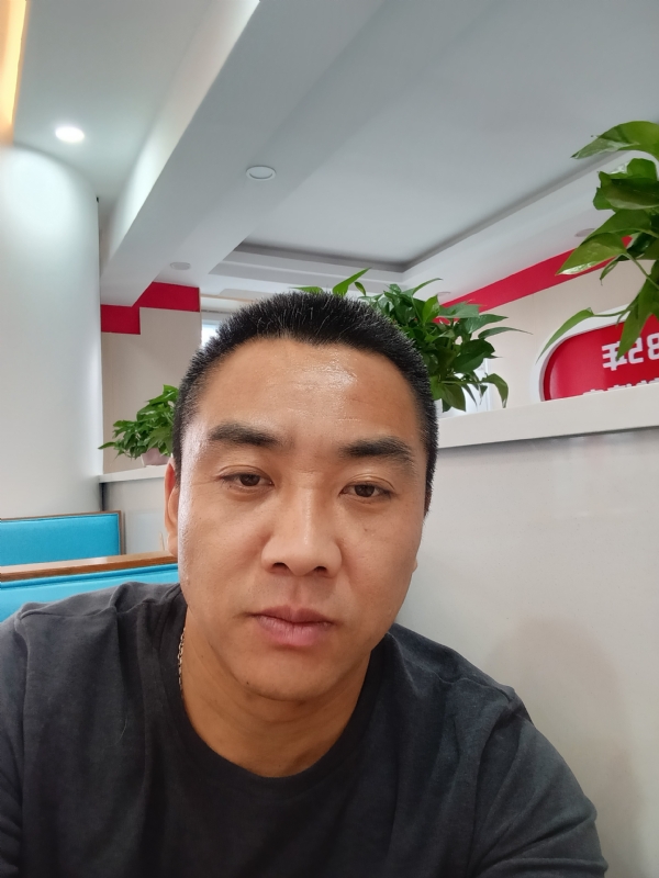 太阳的第三张照片--信阳相亲服务中心