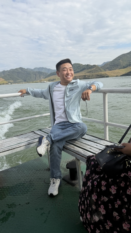 烟花易笑的第二张照片--信阳相亲服务中心