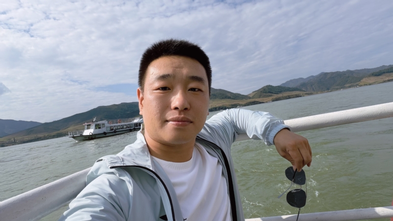 烟花易笑的第四张照片--信阳相亲服务中心