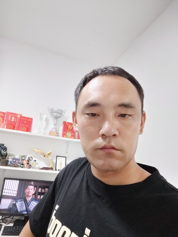 91年的第三张照片--信阳相亲服务中心