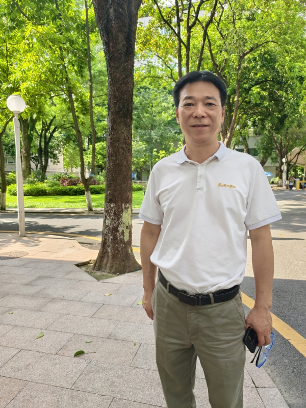 哈哥的第一张照片--信阳相亲服务中心