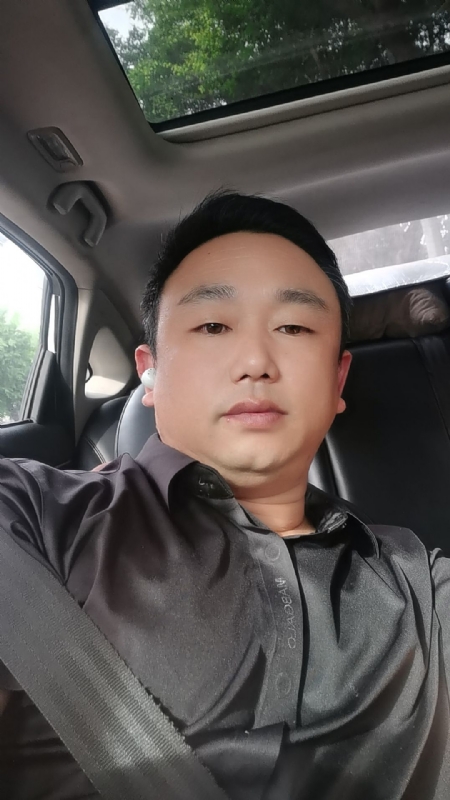 老烽的第一张照片--信阳相亲服务中心