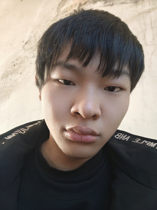 台子的第一张照片--信阳相亲服务中心