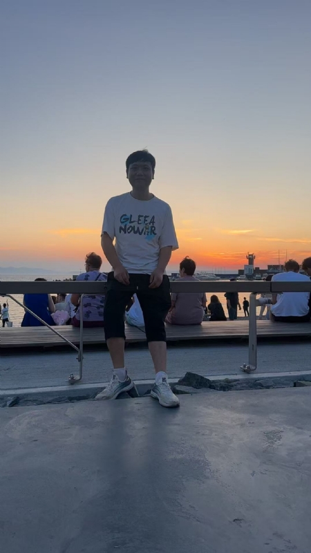 海上没有小龙虾的第二张照片--信阳相亲服务中心