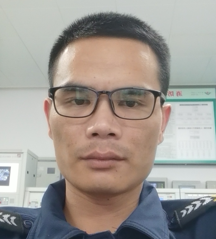 一直都在的第三张照片--信阳相亲服务中心