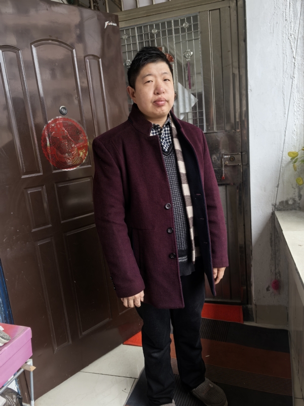 卢显澳的第一张照片--信阳相亲服务中心