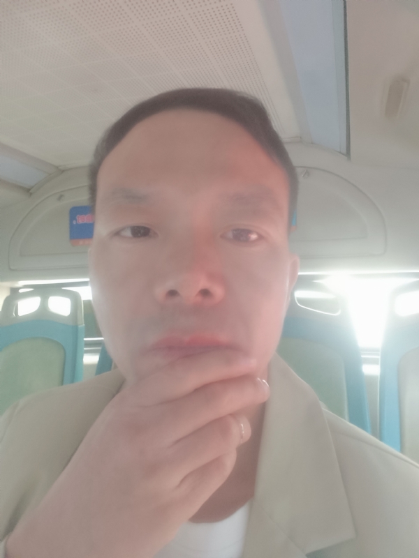 青盘的第一张照片--信阳相亲服务中心