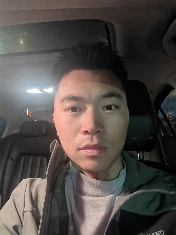 讲不出再见的第二张照片--信阳相亲服务中心