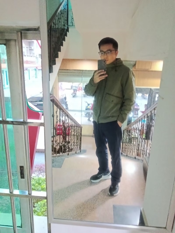 沧海一粟的第三张照片--信阳相亲服务中心