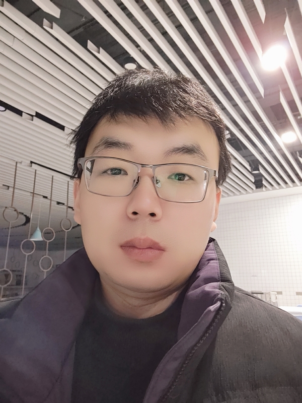 小辉的第一张照片--信阳相亲服务中心