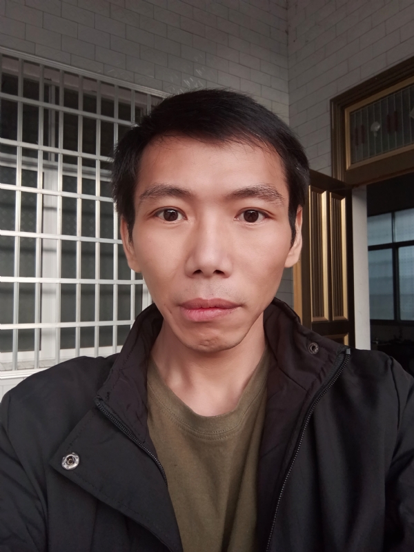 万紫千红的第二张照片--信阳相亲服务中心