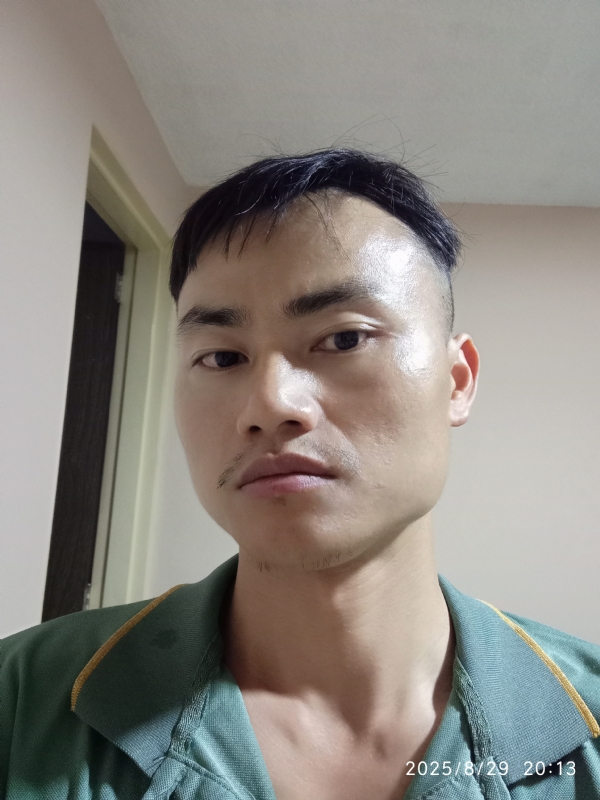 自简的第二张照片--信阳相亲服务中心