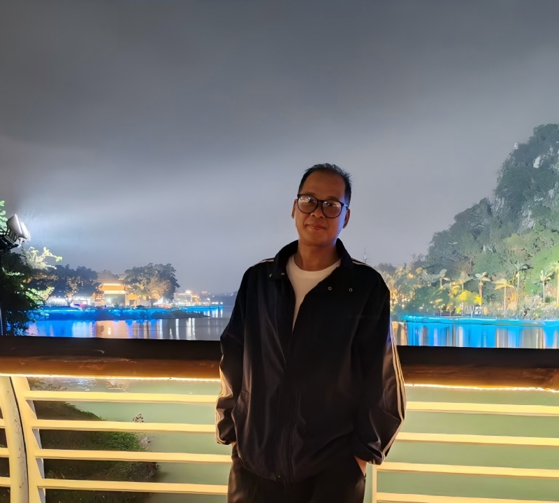 高山流云的第一张照片--信阳相亲服务中心