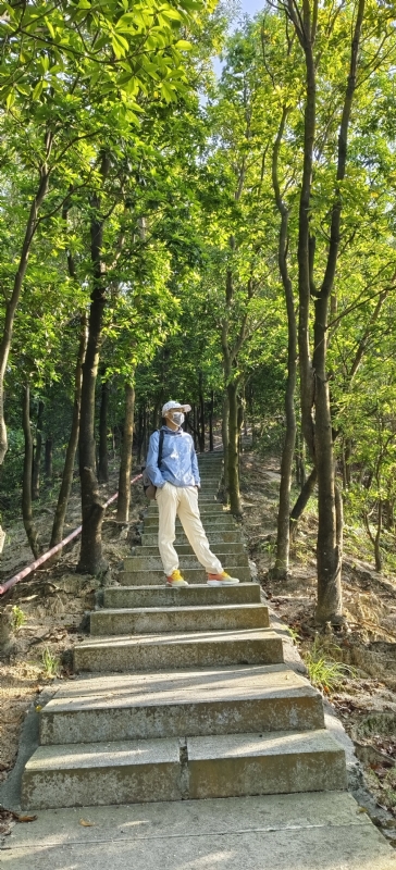 书衣的第三张照片--信阳相亲服务中心